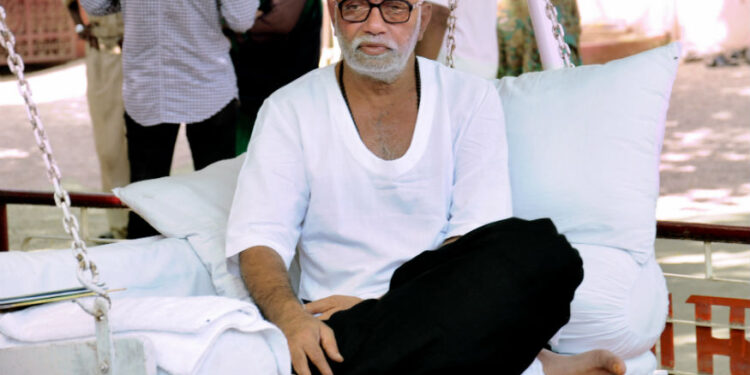 Morari Bapu
