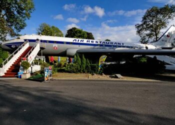 Plane Hotel - Vadodara