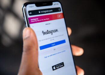 Instagram Super Follow